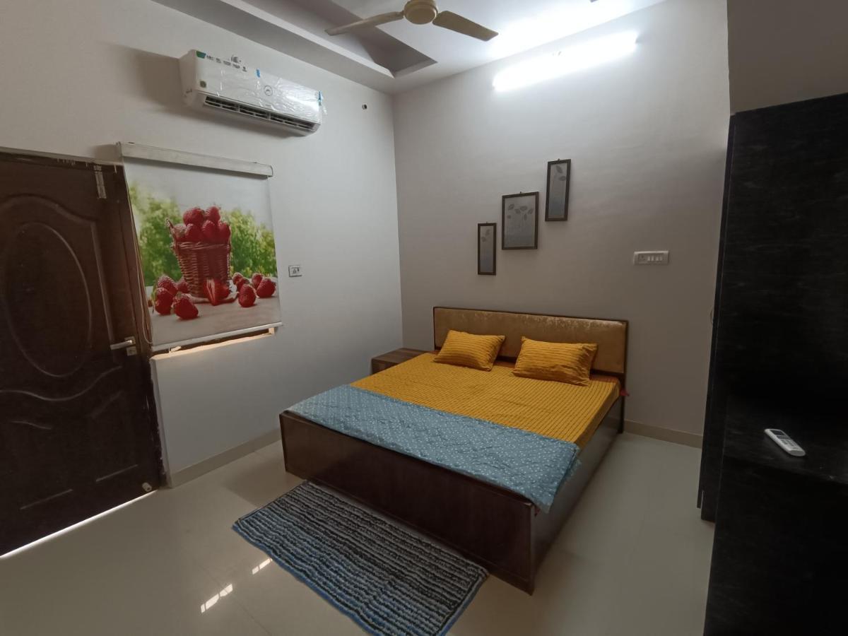 Leela Homestay Jabalpur - Lily - 2 Bhk Luxury Appartment Exterior foto