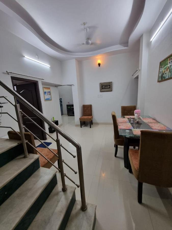 Leela Homestay Jabalpur - Lily - 2 Bhk Luxury Appartment Exterior foto