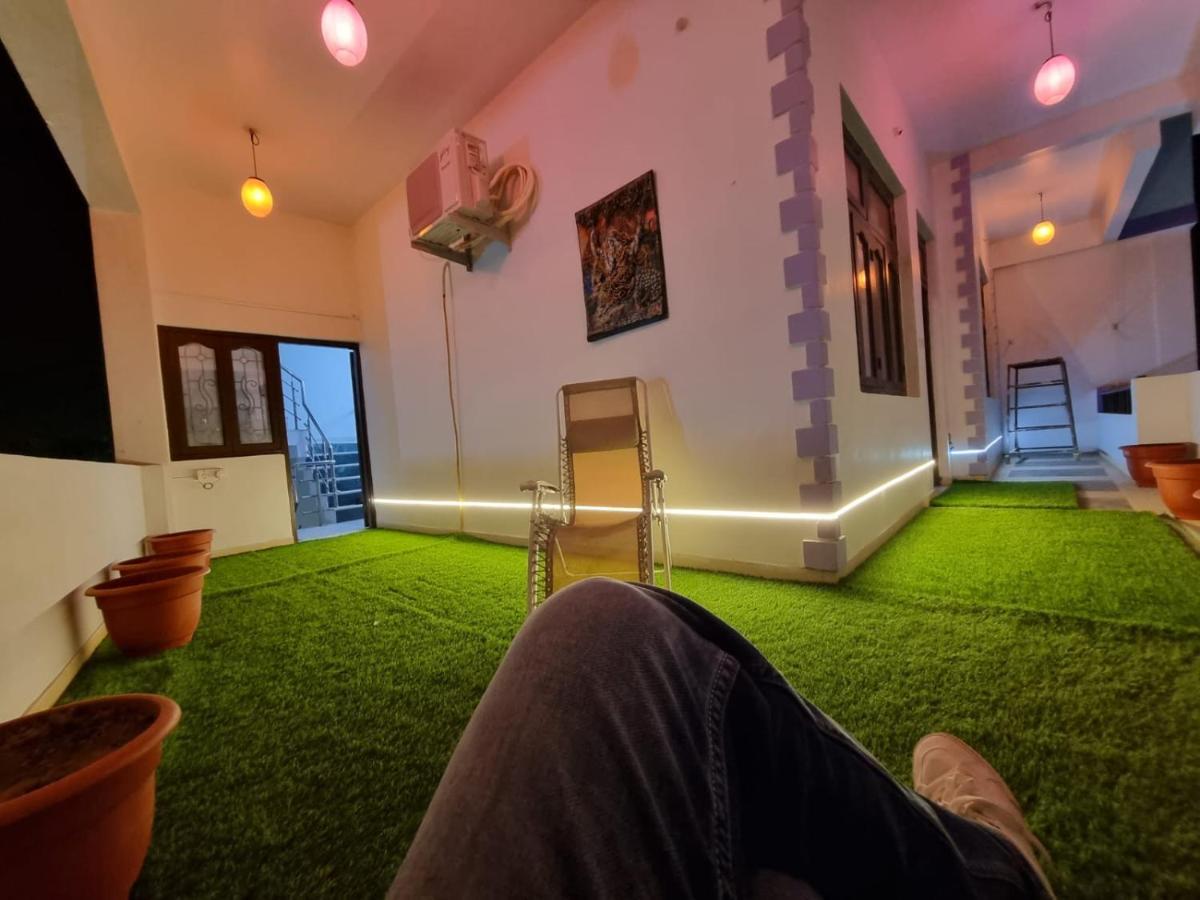 Leela Homestay Jabalpur - Lily - 2 Bhk Luxury Appartment Exterior foto