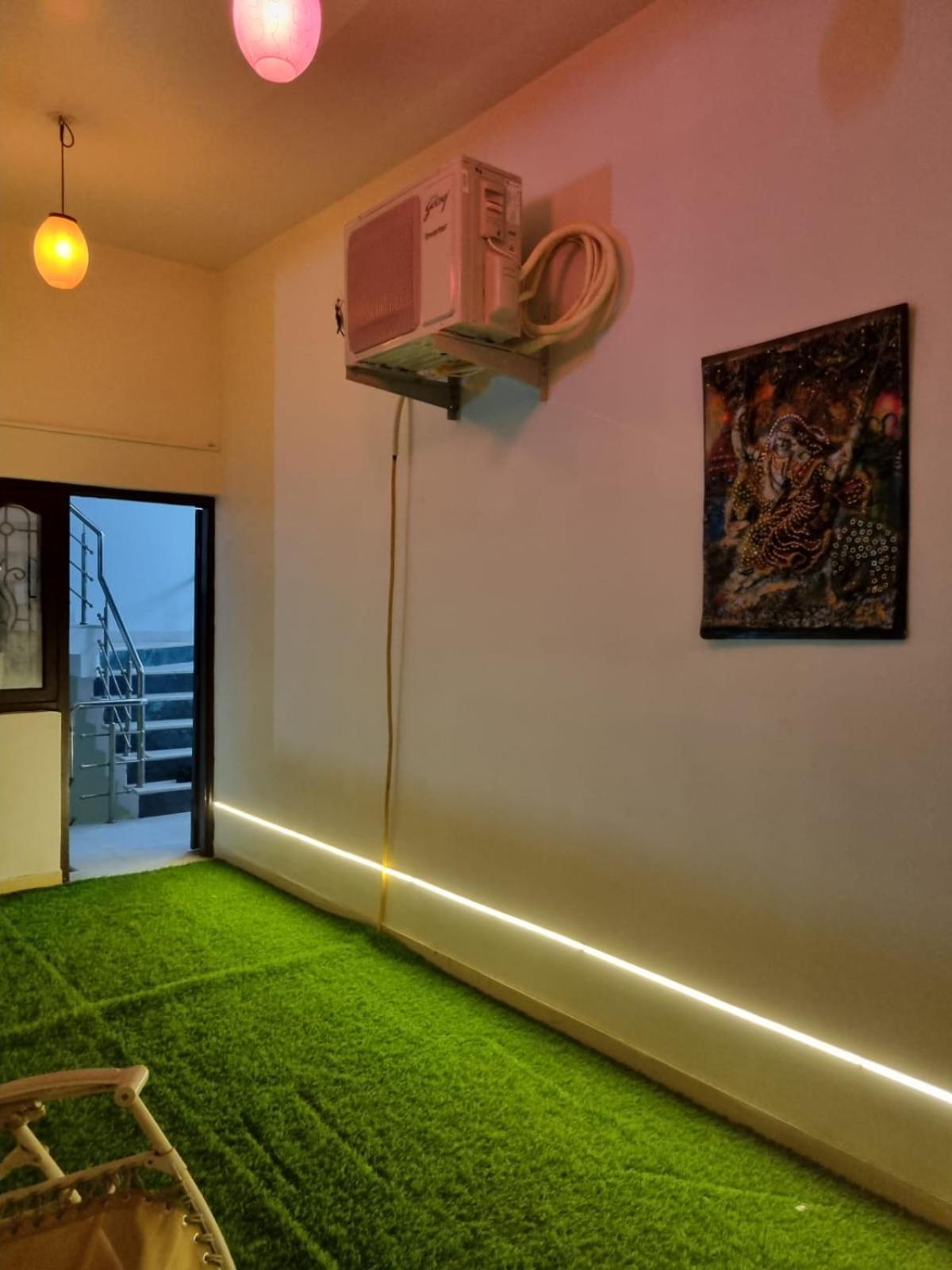 Leela Homestay Jabalpur - Lily - 2 Bhk Luxury Appartment Exterior foto